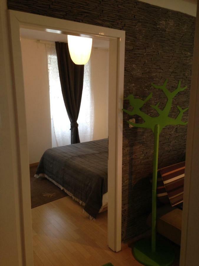 Apartments Kremenic Cres Extérieur photo