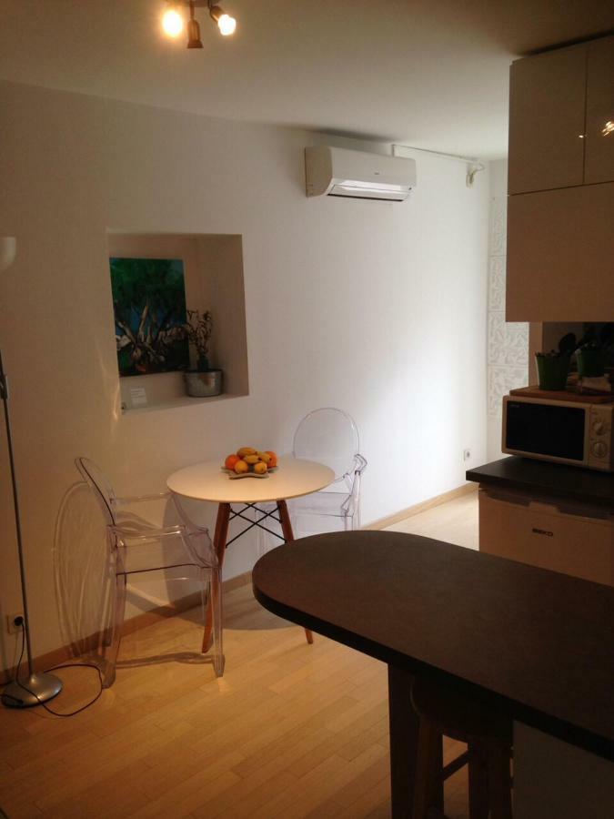 Apartments Kremenic Cres Extérieur photo